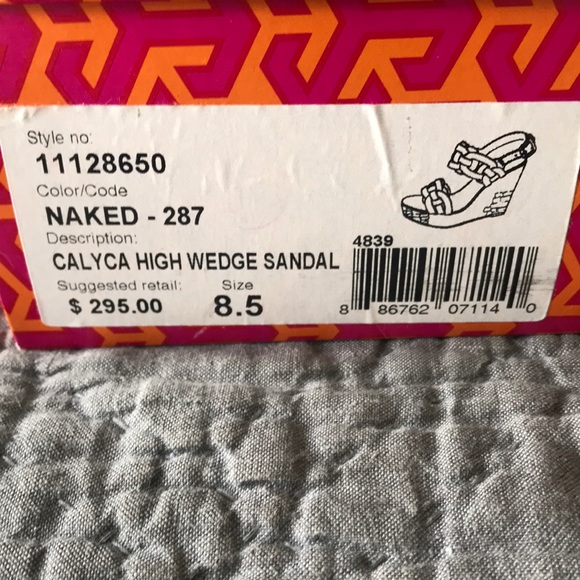 Gorgeous Tory Burch leather and cork high wedge - Picture 6 of 6